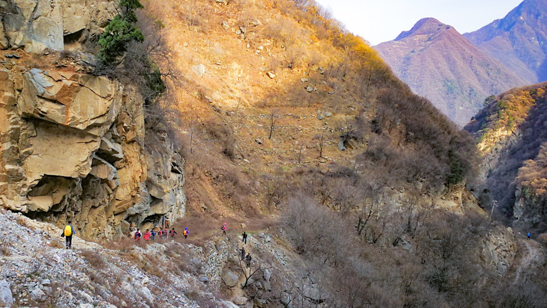 新线首发 | 凤凰山穿越甘峪赏春景