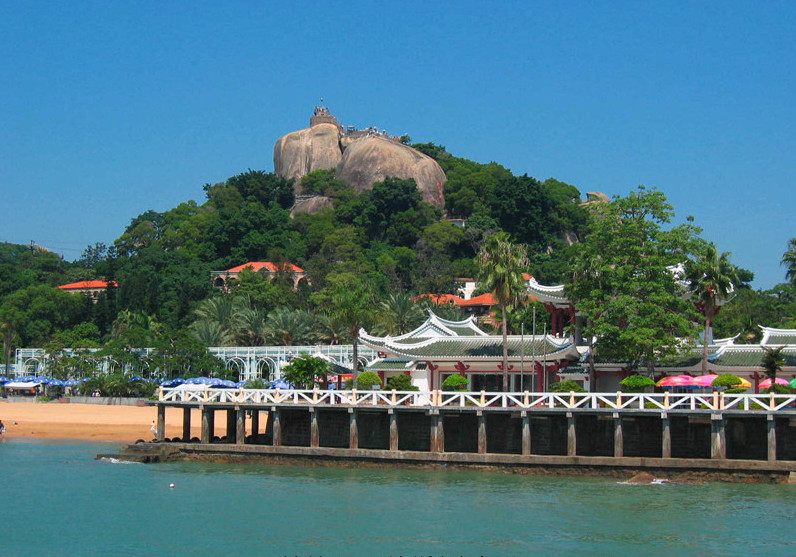 鼓浪屿,登上钢琴码头;远眺鼓浪屿最高峰日光岩,商业街自由采购厦门