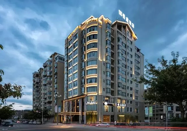 酒店地址:汉源县城电话:0835--5107777万合酒店地址:汉源县城电话