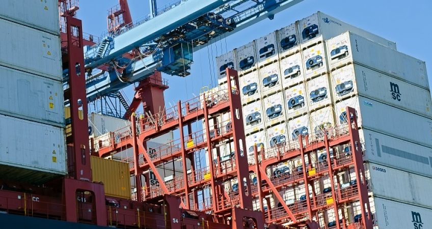 出口稳如磐石，进口爆发式增长：全球水产贸易重心正在东移？(图2)