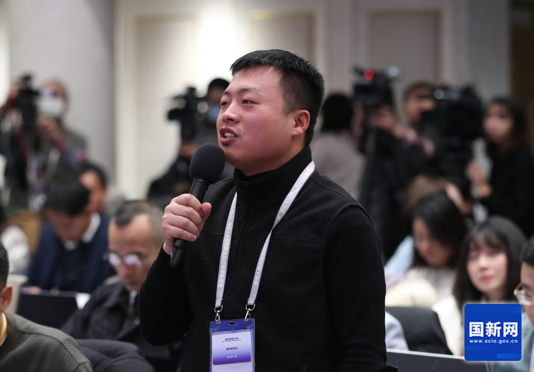 国新办举行新闻发布会介绍2025年进出口情况