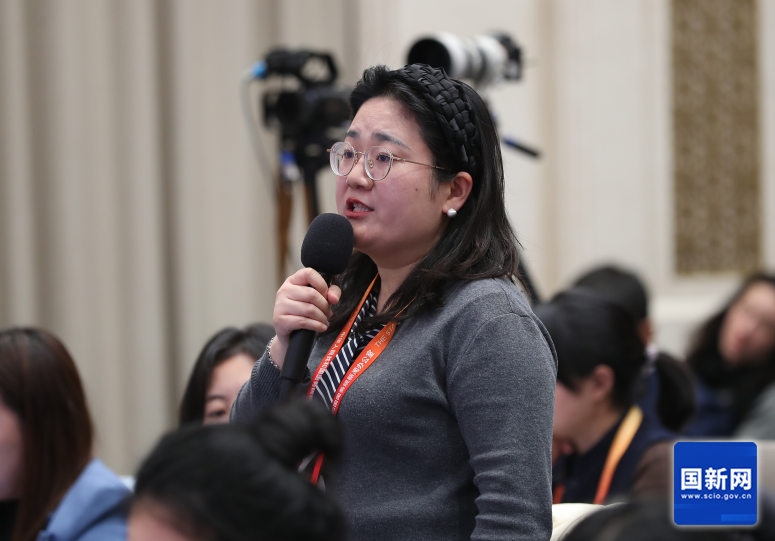 国新办举行新闻发布会介绍2025年进出口情况