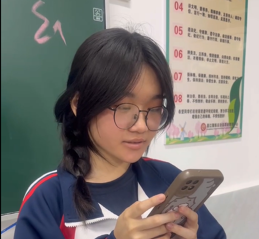 2025年春季学期昌江县职业教育中心 开展“学习雷锋活动月”活动(图8)