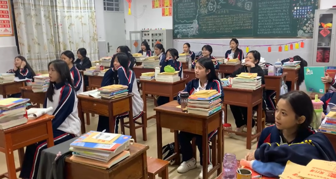 2025年春季学期昌江县职业教育中心 开展“学习雷锋活动月”活动(图4)