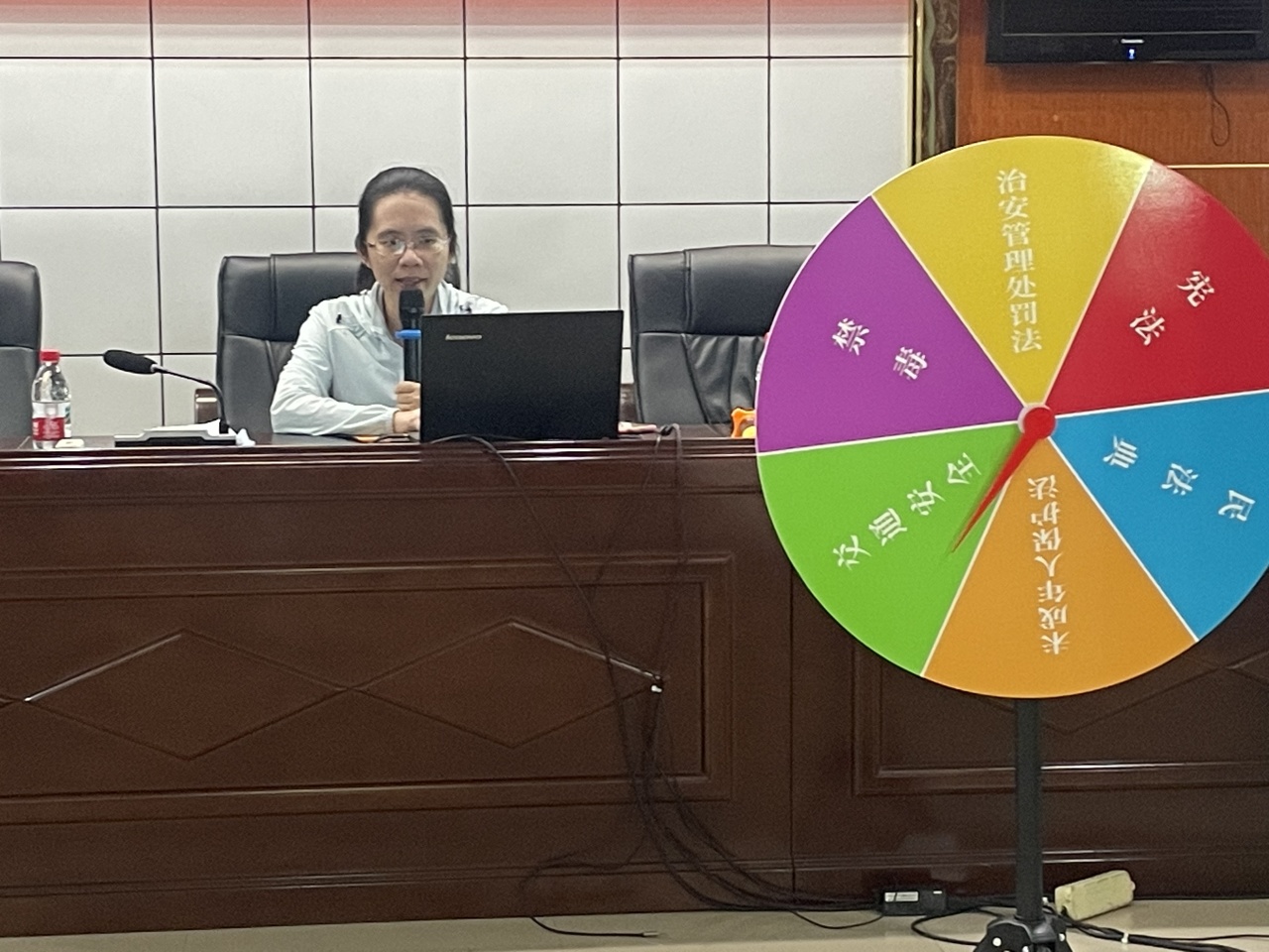 2026年县司法局走进昌江县职业教育中心开展防欺凌宣讲活动(图1)