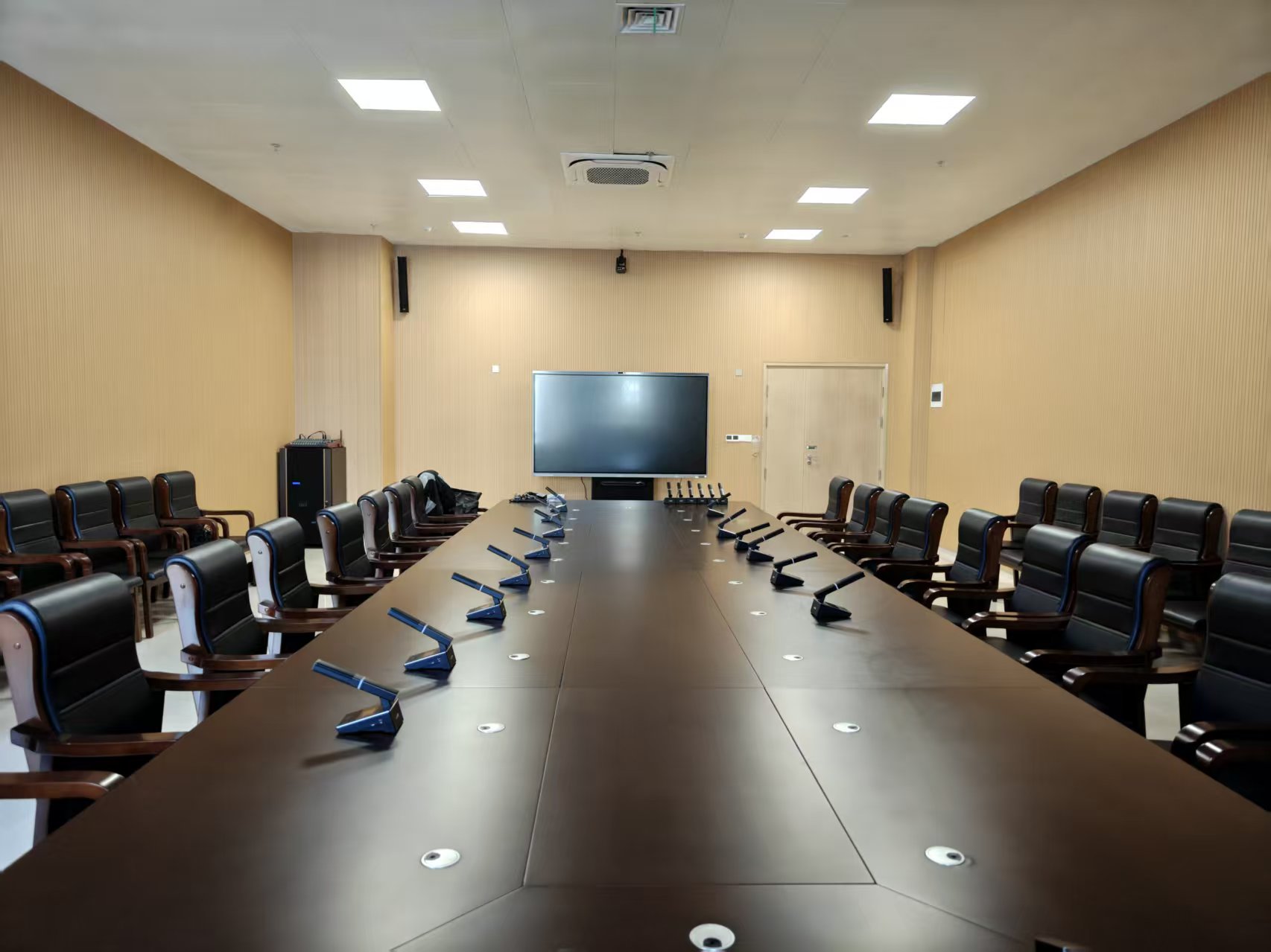 哲闻科技助力安徽医科大学新校区会议系统升级落地，赋能智慧校园建设！(图2)