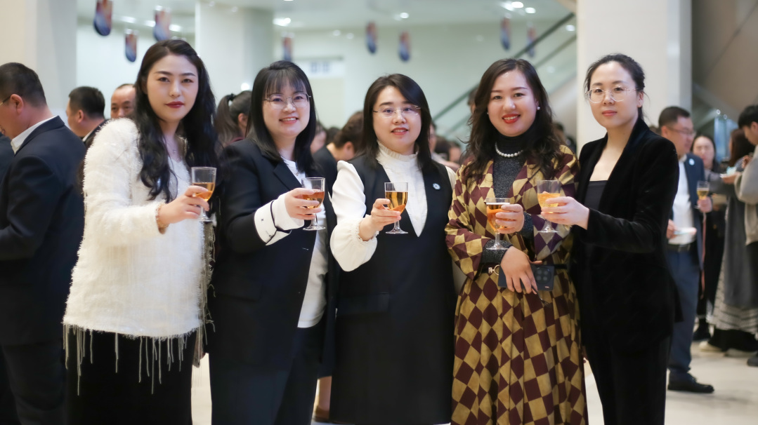康盈动态 | 21周年院庆庆生酒会盛大举行！(图22)