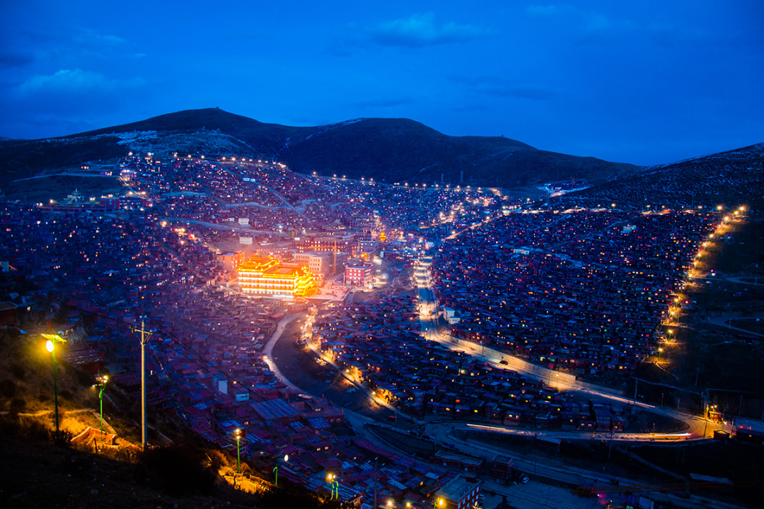 川藏北线317 色达 岗托 德格 强巴林寺 孜珠寺深度行摄(8日行程)