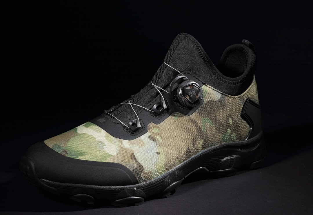 【绝版黑科技】蒙特罗户外引力低帮mc迷彩登山靴 军武定制鞋