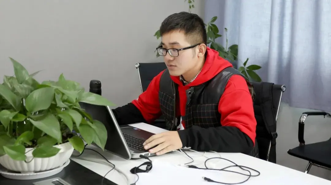 图片关键词