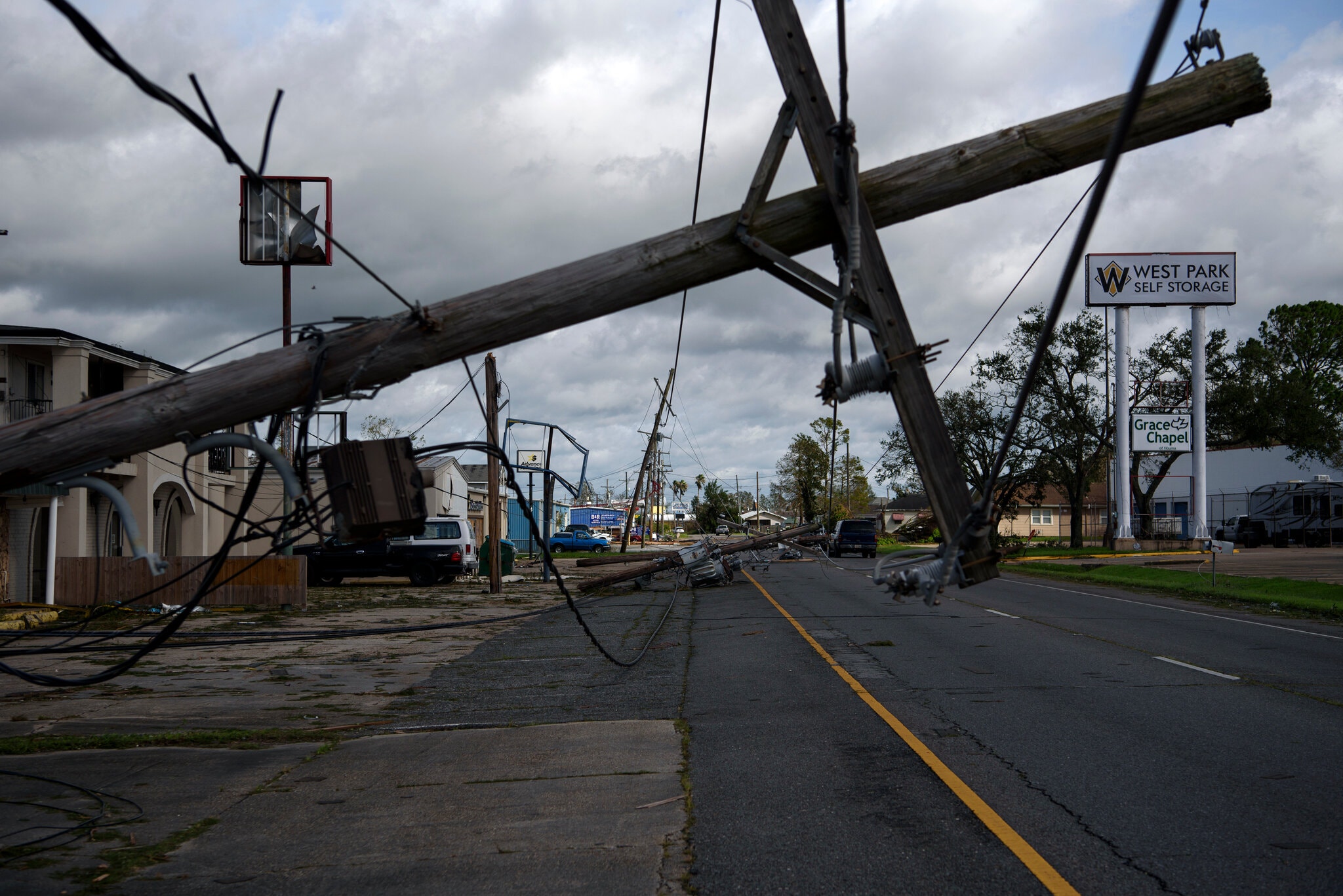 飓风“伊恩”已致美国上百人死亡，经济损失或超500亿美元_手机新浪网