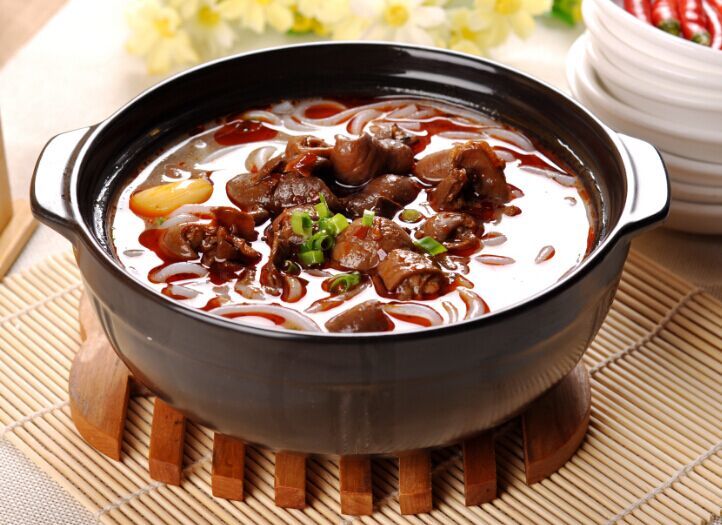 肥肠砂锅米线